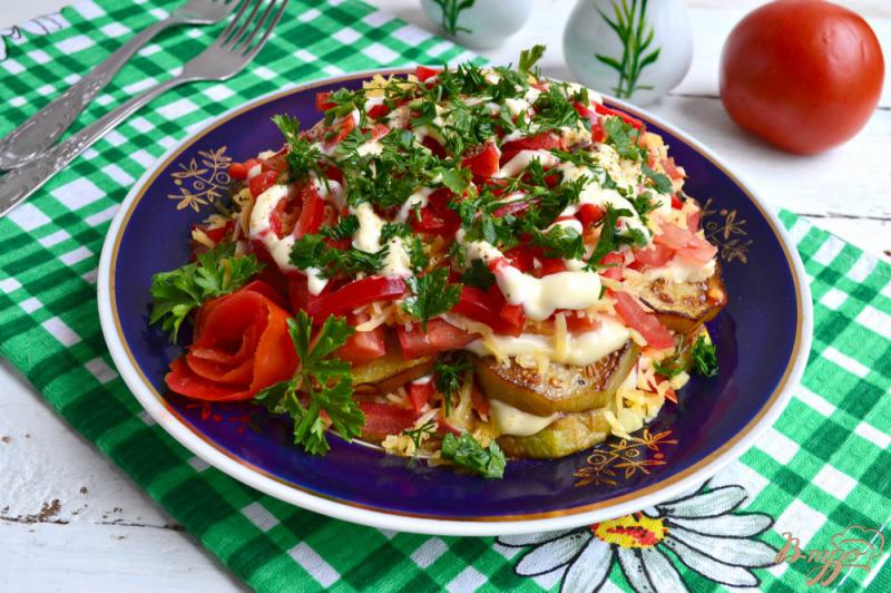 Фото приготовление рецепта: Салат из баклажанов с сыром шаг №5
