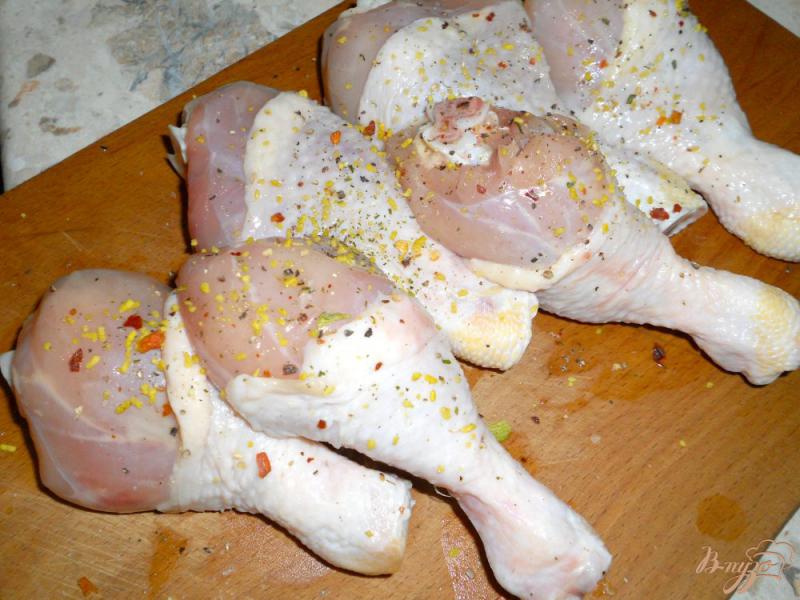 Фото приготовление рецепта: Куриные ножки с картофелем в рукаве шаг №1