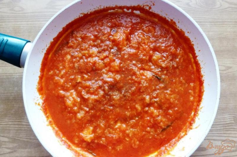 Фото приготовление рецепта: Томатный суп из Тосканы шаг №4