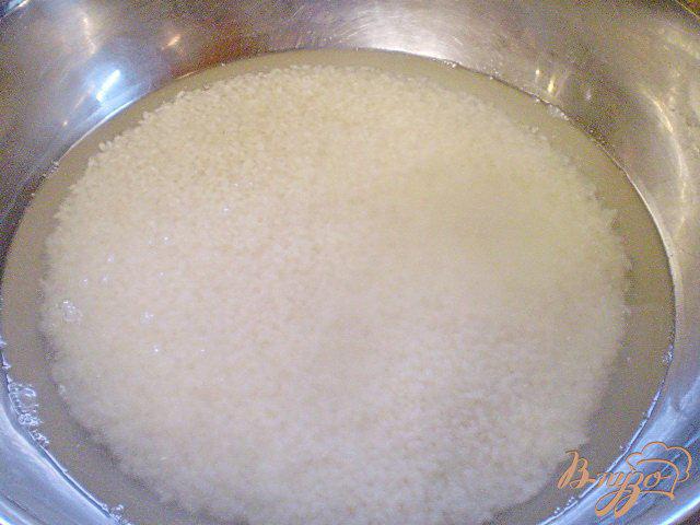 Фото приготовление рецепта: Рис с чесноком в мультиварке шаг №1