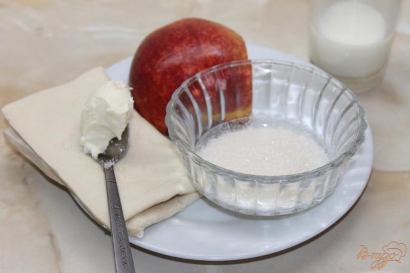 Фото приготовление рецепта: Классический французский десерт с яблоками шаг №1