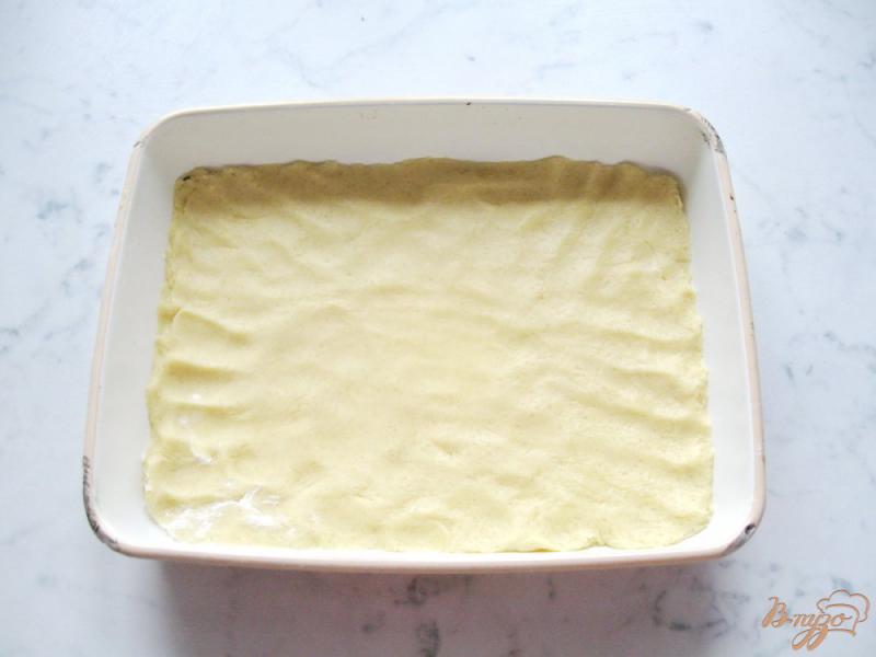 Фото приготовление рецепта: Тертый пирог с апельсиновым джемом и корицей шаг №6