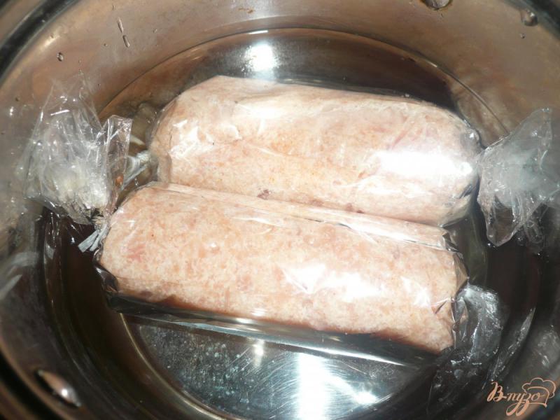 Фото приготовление рецепта: Домашняя куриная колбаса шаг №5