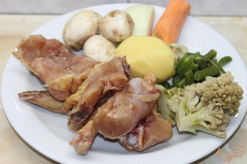 Фото приготовление рецепта: Запеченная курица с овощным рататуем шаг №1