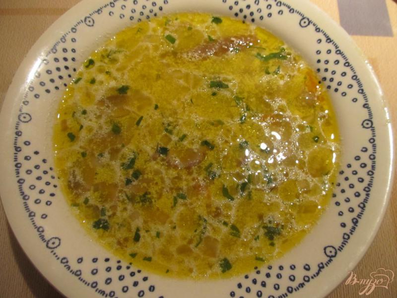 Фото приготовление рецепта: Сырный суп с грибочками шаг №8