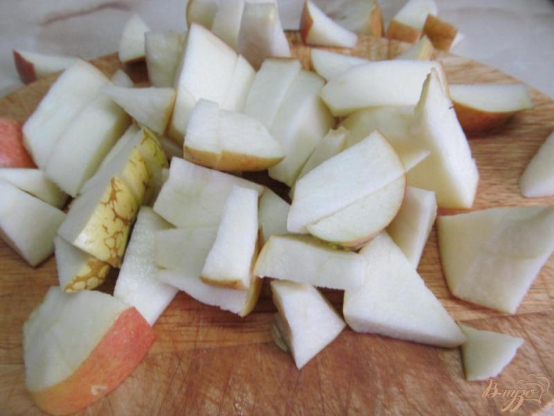 Фото приготовление рецепта: Блинчики на молоке и сливочном масле с яблочной начинкой шаг №7