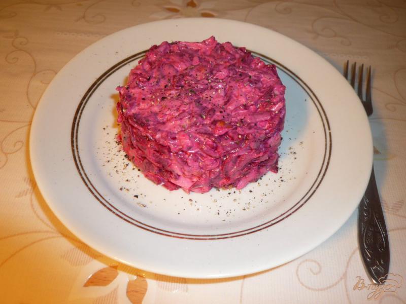 Фото приготовление рецепта: Салат свекольный с моцареллой шаг №6