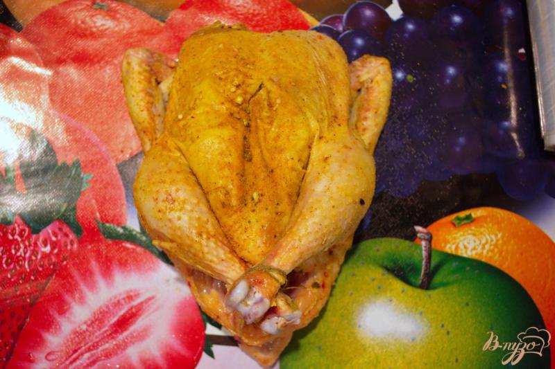 Фото приготовление рецепта: Курица запеченая с луковым сливочным соусом шаг №4