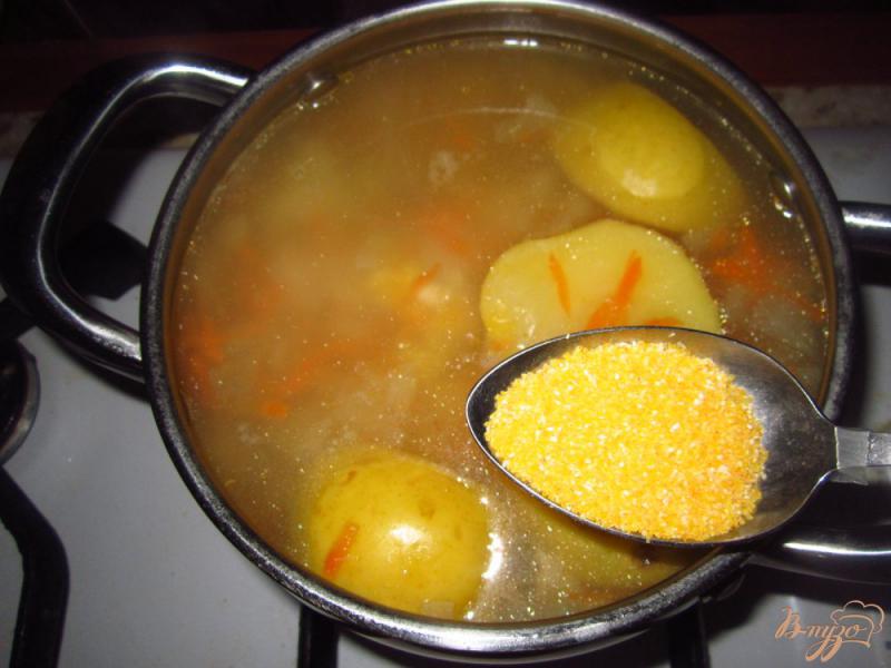 Фото приготовление рецепта: Суп с кроликом, яблоком и грецкими орехами шаг №6