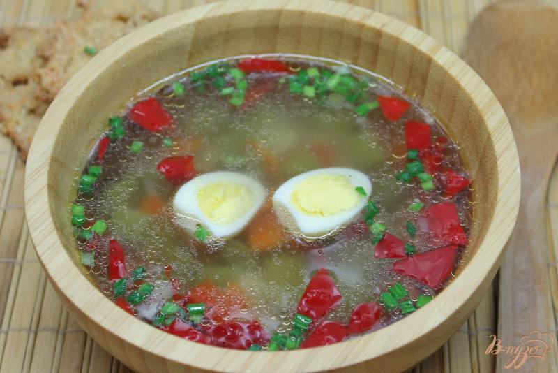 Фото приготовление рецепта: Овощной суп с перепелиными яйцами шаг №6