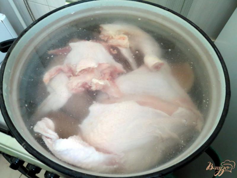 Фото приготовление рецепта: Холодец из курицы и свинины шаг №6