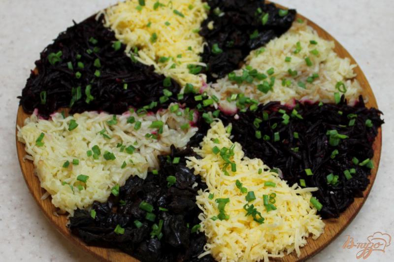 Фото приготовление рецепта: Салат фуршет со свеклой, сыром и картофелем шаг №5