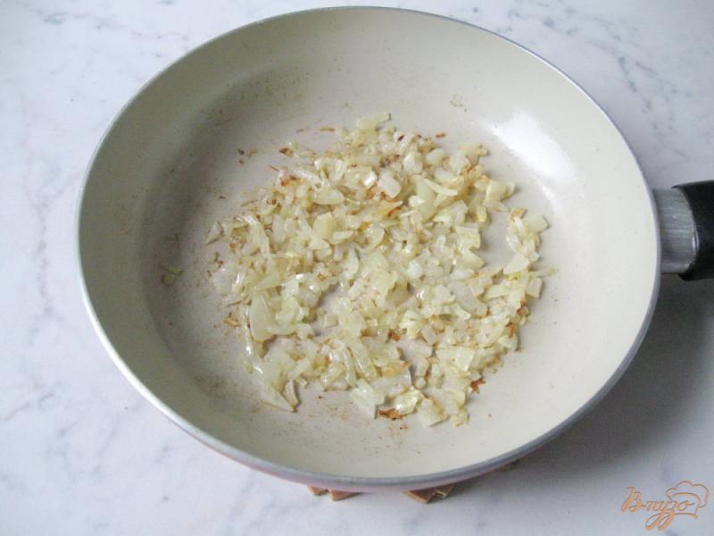 Фото приготовление рецепта: Картофельные котлеты с сыром и зеленью шаг №2