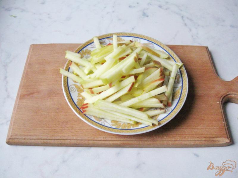 Фото приготовление рецепта: Салат из пекинской капусты с апельсиновой заливкой шаг №2