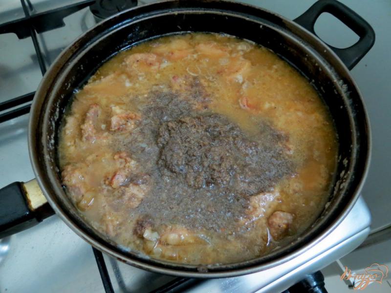 Фото приготовление рецепта: Свинина в грибном соусе шаг №8