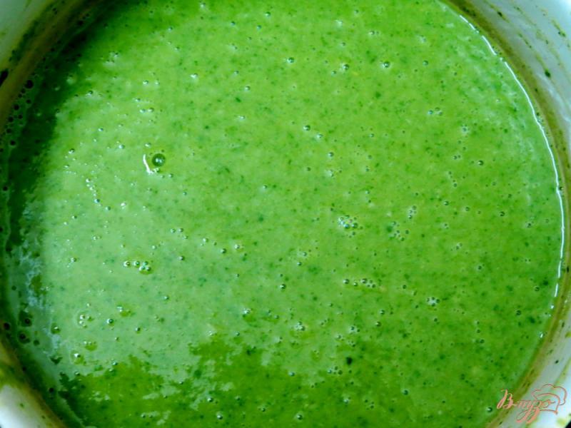 Фото приготовление рецепта: Суп пюре из горошка и шпината шаг №8