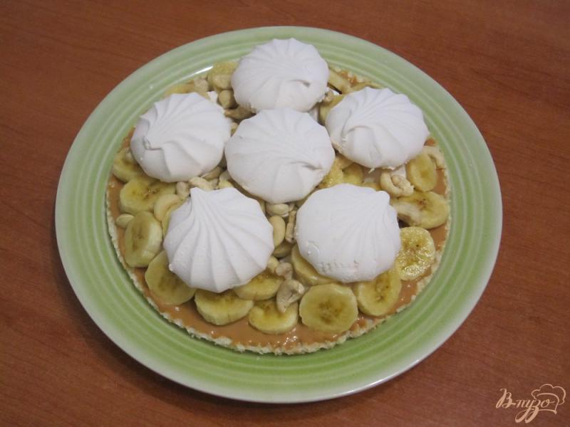 Фото приготовление рецепта: Торт с зефиром и бананами шаг №7