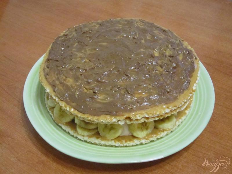 Фото приготовление рецепта: Торт с зефиром и бананами шаг №9