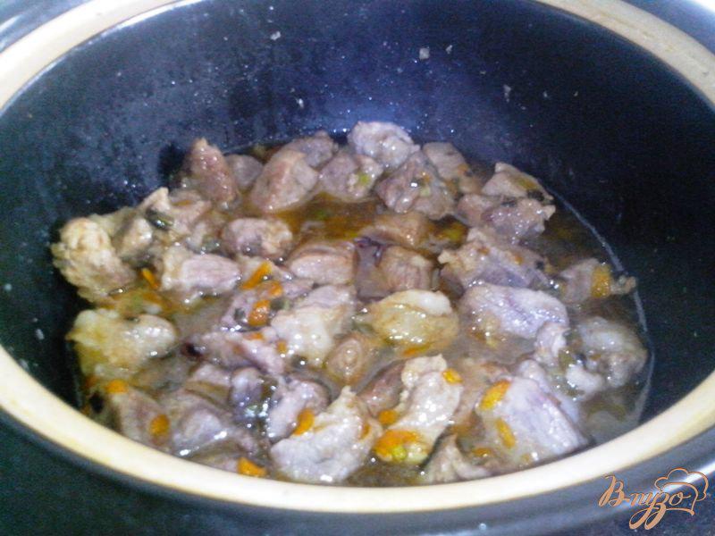 Фото приготовление рецепта: Мясо с апельсином и имбирём шаг №8