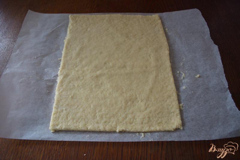 Фото приготовление рецепта: Кефирное печенье с вареньем из кабачков шаг №5