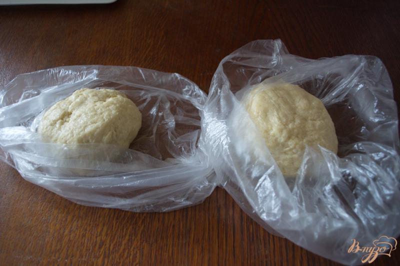 Фото приготовление рецепта: Кефирное печенье с вареньем из кабачков шаг №4