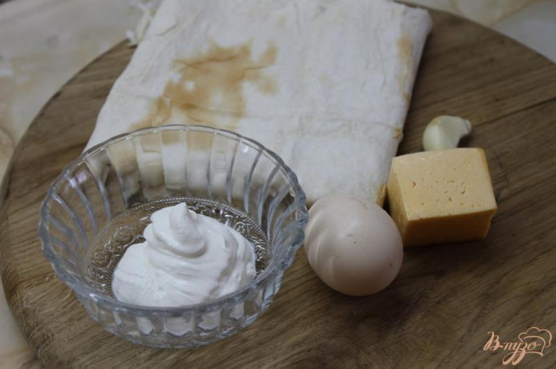 Фото приготовление рецепта: Чипсы домашнего приготовления с сыром шаг №1