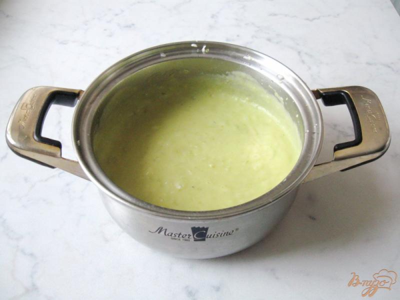 Фото приготовление рецепта: Суп-пюре из лука-порея шаг №8