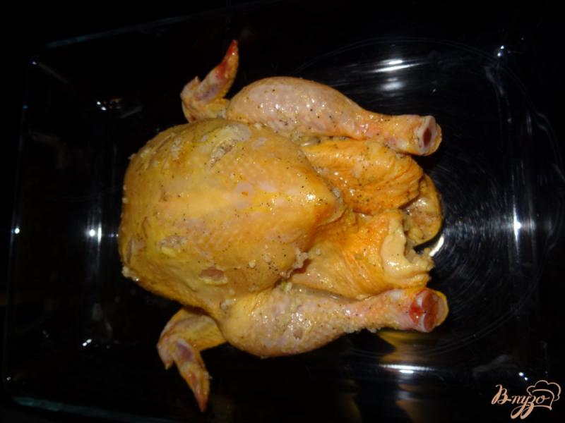 Фото приготовление рецепта: Запеченная курица в лимонном соусе шаг №7