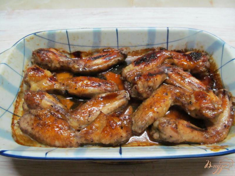 Фото приготовление рецепта: Куриные крылья в медовом соусе шаг №6