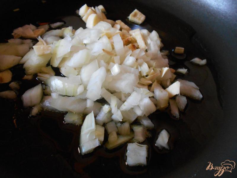 Фото приготовление рецепта: Томатный суп-пюре по- средиземноморски шаг №2