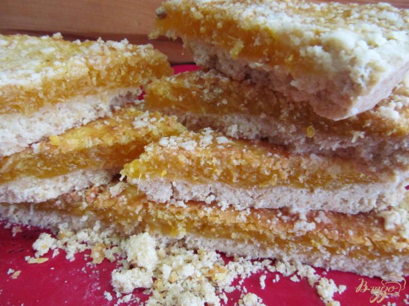Фото приготовление рецепта: Пирог с мандариновой начинкой шаг №9