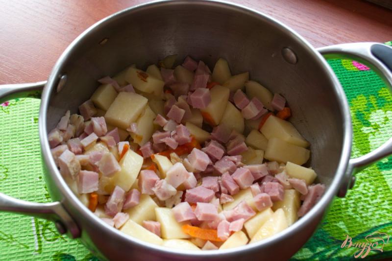 Фото приготовление рецепта: Суп с бужениной шаг №4