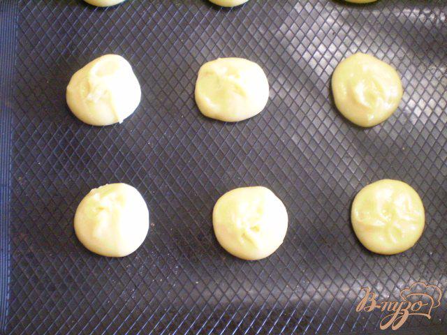 Фото приготовление рецепта: Печенье с грецкими орехами шаг №7