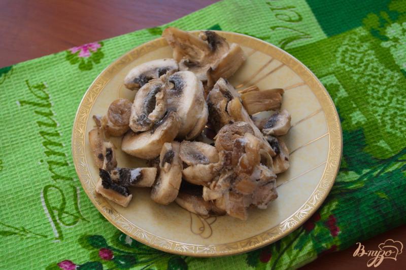 Фото приготовление рецепта: Соус -дипс из грибов и сыра шаг №1