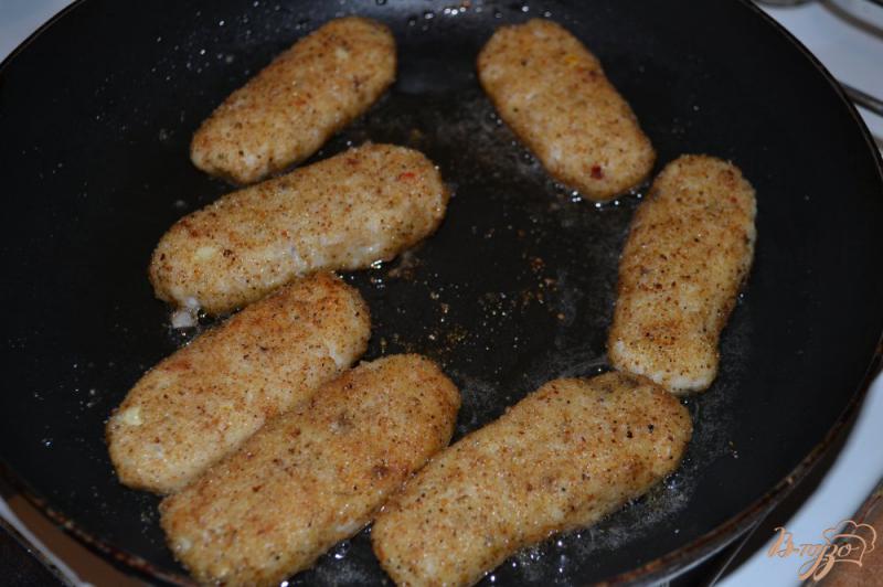Фото приготовление рецепта: Рыбные палочки из филе щуки шаг №5