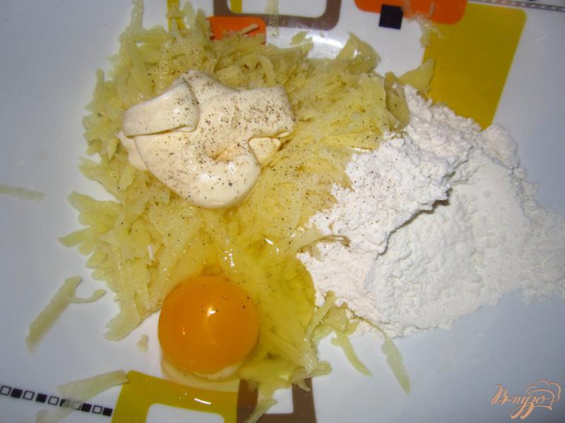 Фото приготовление рецепта: Пангасиус в картофельной панировке шаг №3