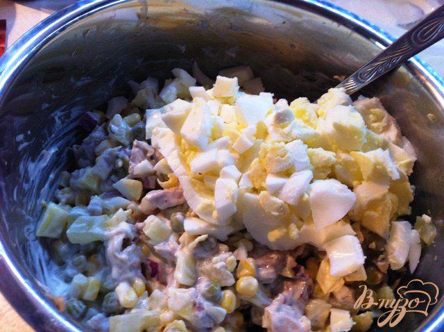 Фото приготовление рецепта: Овощной салат  с курицей. шаг №7