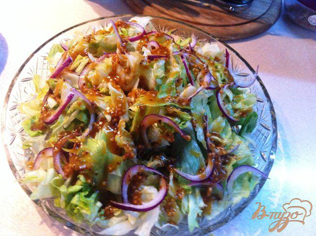Фото приготовление рецепта: Салат овощной с подкопченной форелью шаг №7