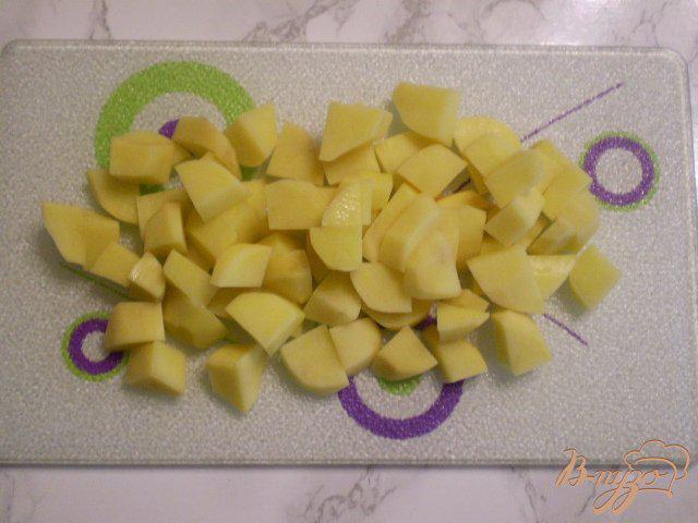 Фото приготовление рецепта: Суп капустный с пшеном и яйцами шаг №3