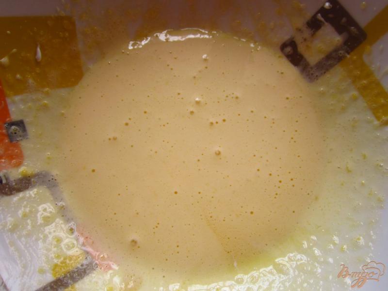 Фото приготовление рецепта: Бисквитные кексы с апельсиновыми цукатами шаг №2