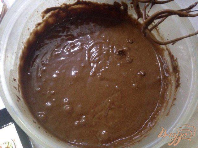 Фото приготовление рецепта: Шоколадный торт «Пломбир» шаг №4