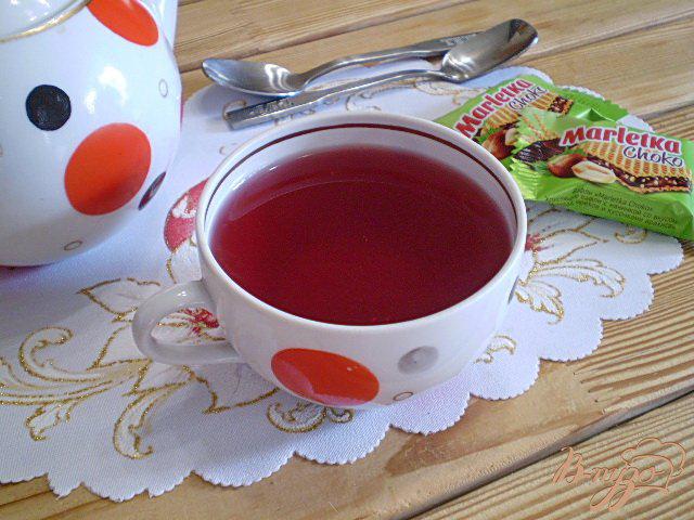 Фото приготовление рецепта: Чай из каркаде и мяты шаг №6