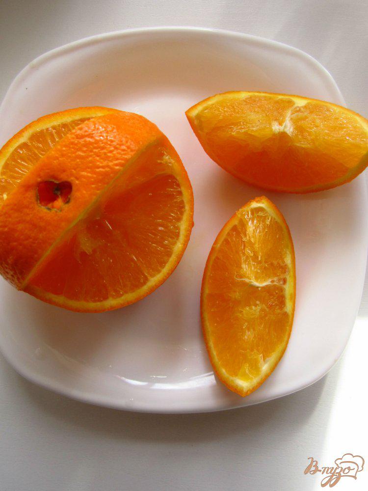 Фото приготовление рецепта: Фруктовый салат в апельсиновой корзине шаг №1