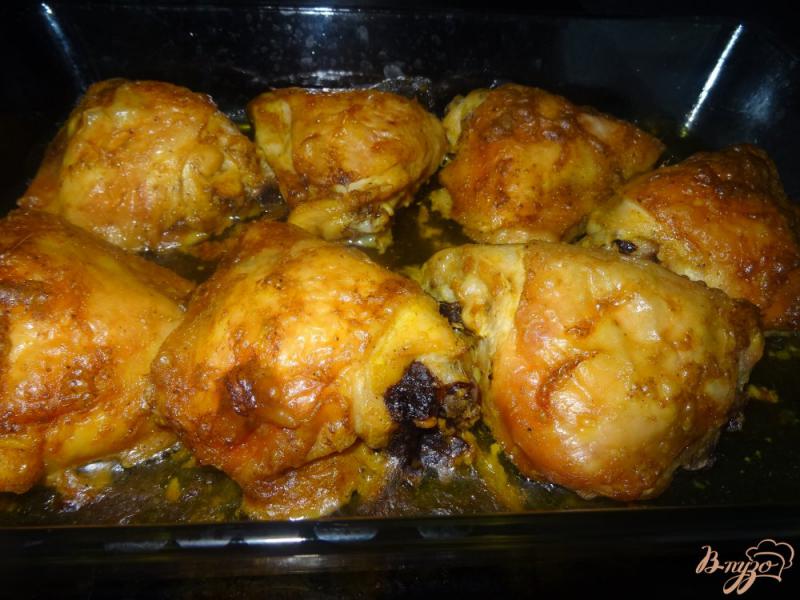 Фото приготовление рецепта: Куриные бедрышки запеченные в духовке шаг №6