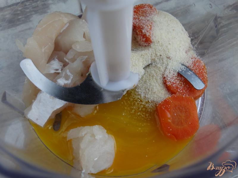 Фото приготовление рецепта: Рыбно-морковная котлета «Золотая рыбка» шаг №1