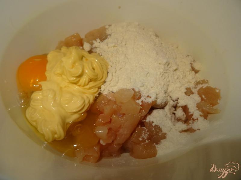 Фото приготовление рецепта: Рубленые котлеты из куриного филе шаг №2
