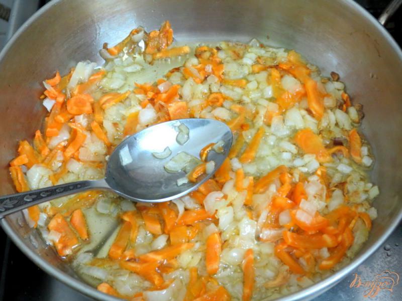 Фото приготовление рецепта: Суп со щавелем и шпинатом (постный) шаг №5