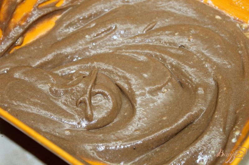 Фото приготовление рецепта: Шоколадно - масляный крем для тортов и пирожен шаг №4