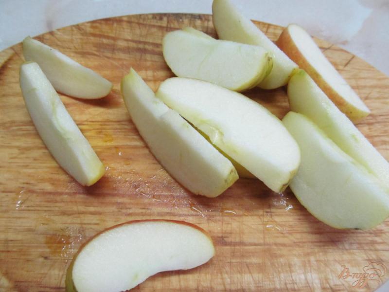 Фото приготовление рецепта: Сырники с овсянкой под яблокаим шаг №5