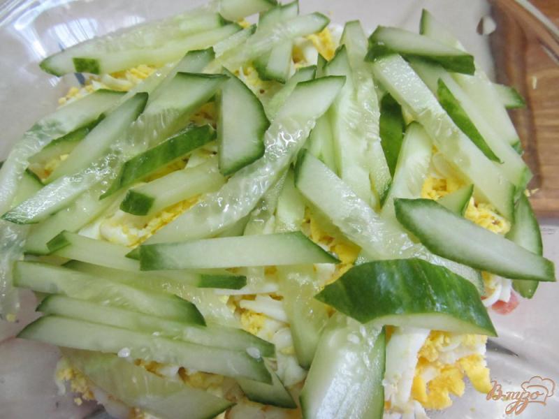 Фото приготовление рецепта: Капустный салат с ветчиной и огурцом шаг №7